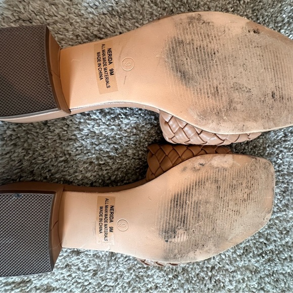 Rachel Zoe Women's Tan Woven Slide Sandals - Picture 5 of 6